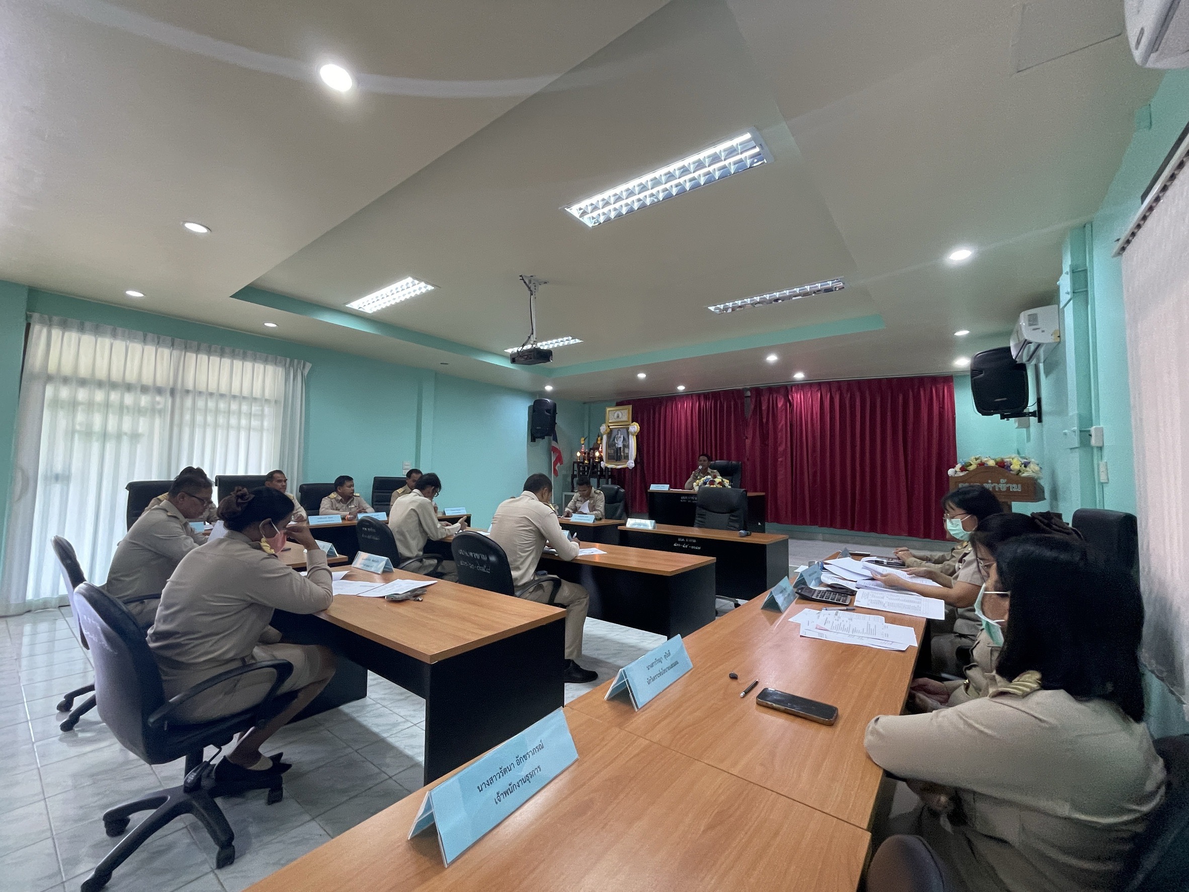วันที่ 28  กุมภาพันธ์  2567
องค์การบริหารส่วนตําบลท่าข้าม ประชุมสภาองค์การบริหารส่วนตําบลท่าข้าม สมัยวิสามัญ สมัยที่ 1 (ครั้งที่ 1) ณ ห้องประชุมองค์การบริหารส่วนตําบลท่าข้าม