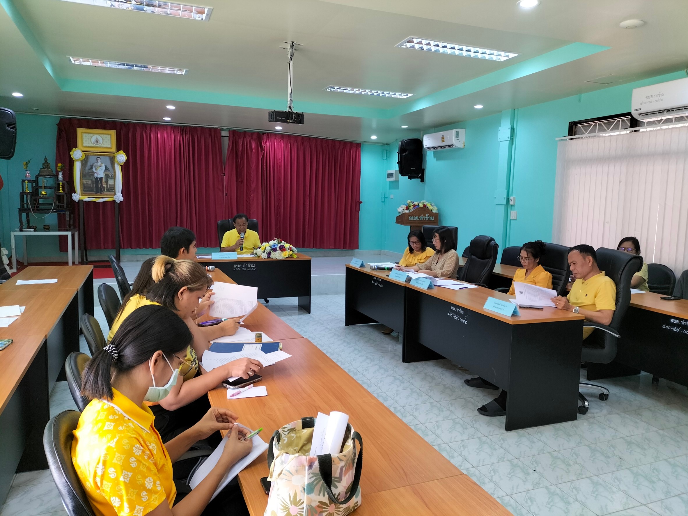 วันจันทร์ ที่ 4 มีนาคม  2567 องค์การบริหารส่วนตำบลท่าข้าม ได้มีการประชุมข้าราชการ และพนักงานทุกท่าน ประจำเดือนมีนาคม 2567 ณ ห้องประชุมองค์การบริหารส่วนตำบลท่าข้าม