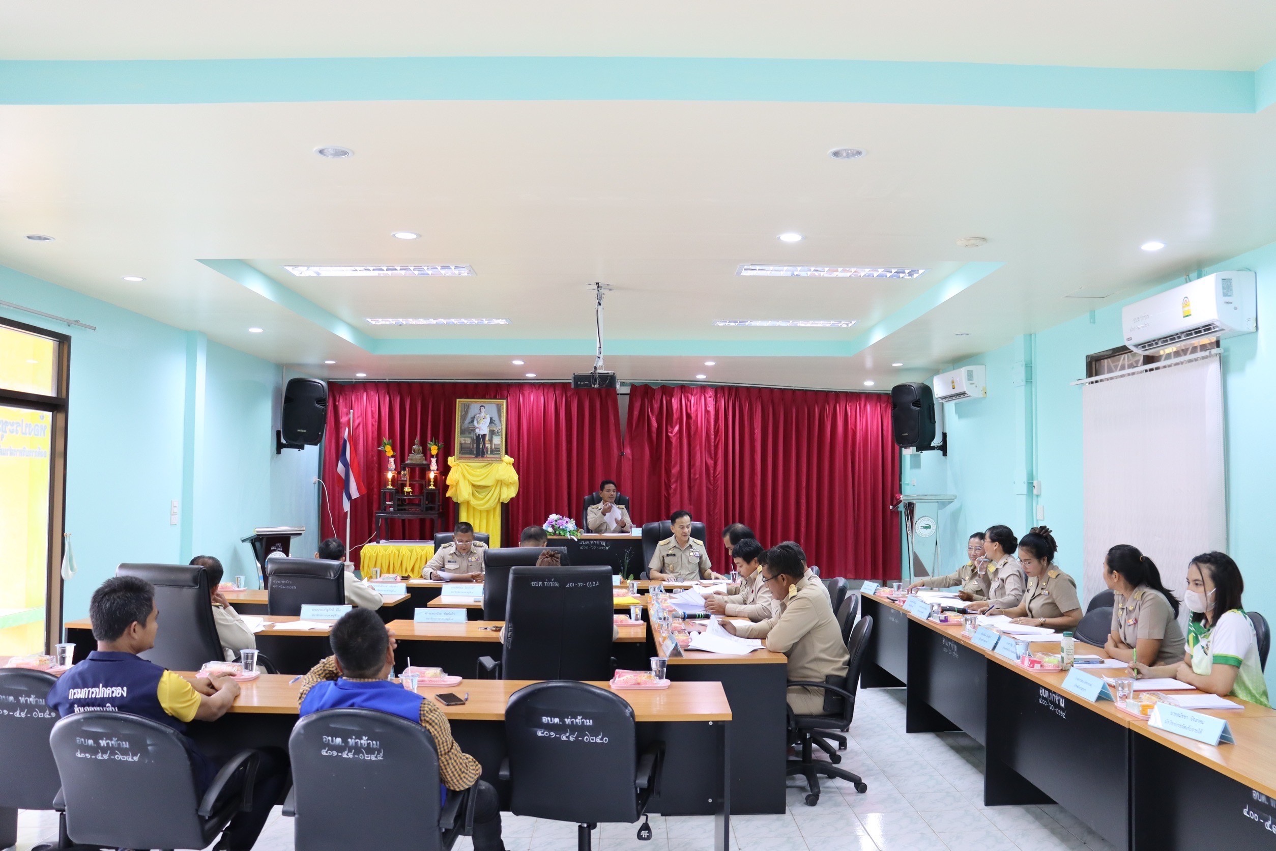 วันที่ 13  ธันวาคม  2567
องค์การบริหารส่วนตําบลท่าข้าม ประชุมสภาองค์การบริหารส่วนตําบลท่าข้าม สมัยสามัญ สมัยที่ 4  ประจำปี พ.ศ. 2567 ณ ห้องประชุมสภาองค์การบริหารส่วนตําบลท่าข้าม อำเภอพุนพิน จังหวัดสุราษฎร์ธานี