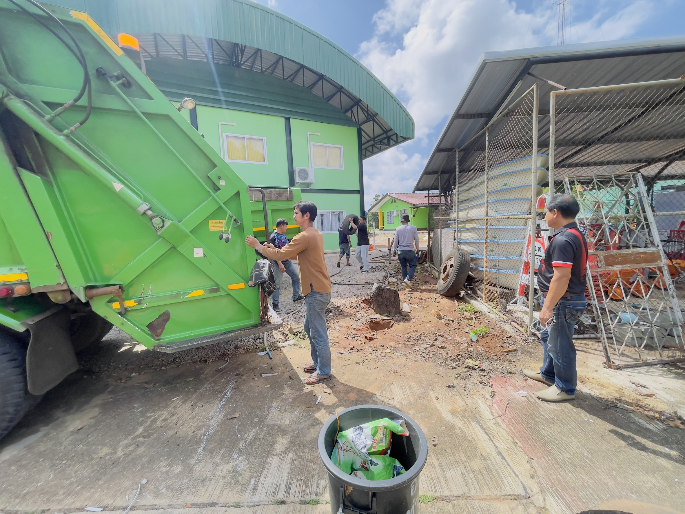วันที่ 8 กรกฎาคม 2569 
องค์การบริหารส่วนตำบลท่าข้าม ส่งเสริมการดำเนินงานตามหลัก 5ส ในสถานที่ทำงาน